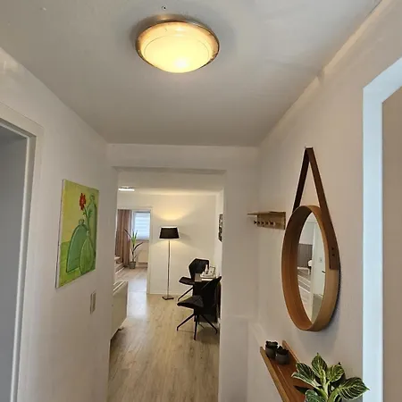 2 Mit Terrasse Apartamento