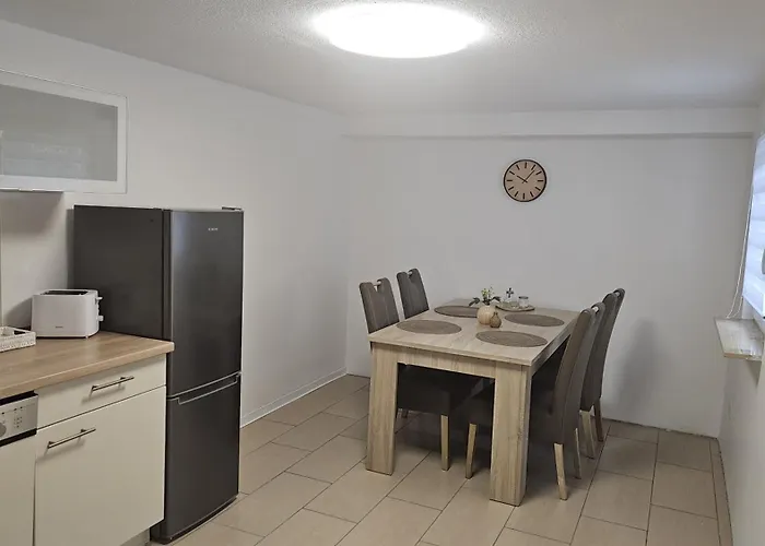 2 Mit Terrasse * Ehlscheid