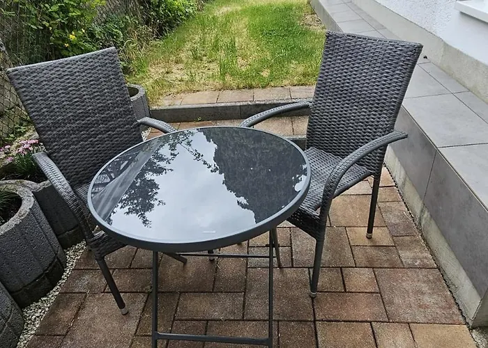 2 Mit Terrasse דירה